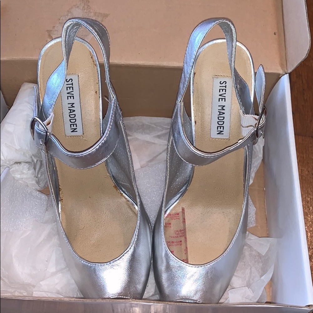 Steve Madden silver leather heels